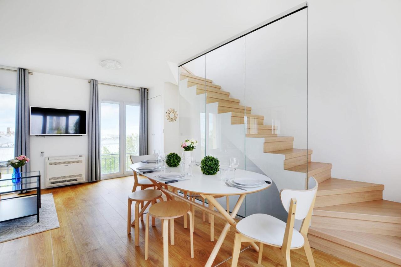 Exceptional Triplex With Terrace - Montmartre Apartment Paris Luaran gambar