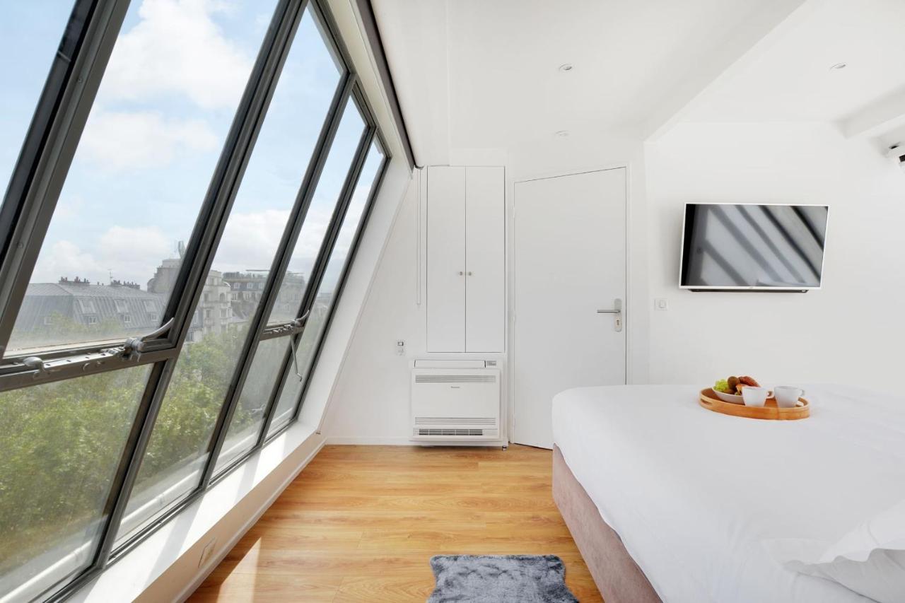 Exceptional Triplex With Terrace - Montmartre Apartment Paris Luaran gambar