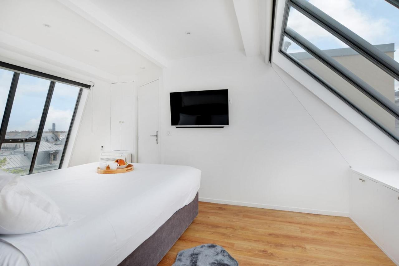 Exceptional Triplex With Terrace - Montmartre Apartment Paris Luaran gambar